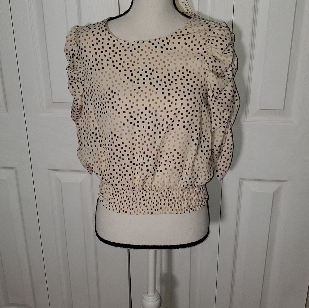 Nwt hiatus cropped blouse sz med